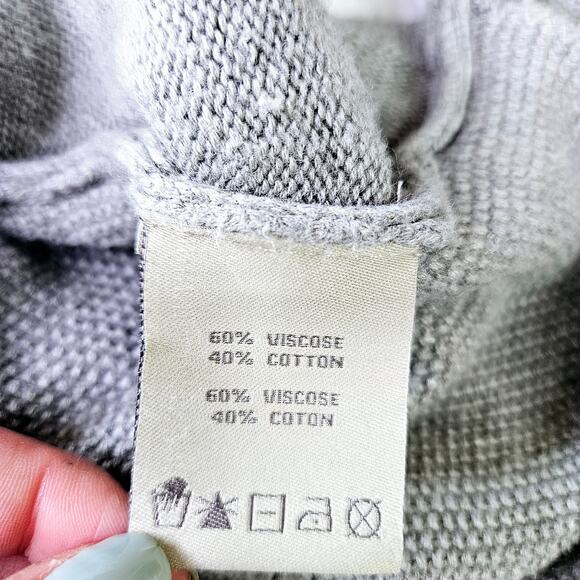 Charlie Paige Gray Long Sleeve Waffle Knit Sweater Fringe Sides Size Large - Picture 10 of 11